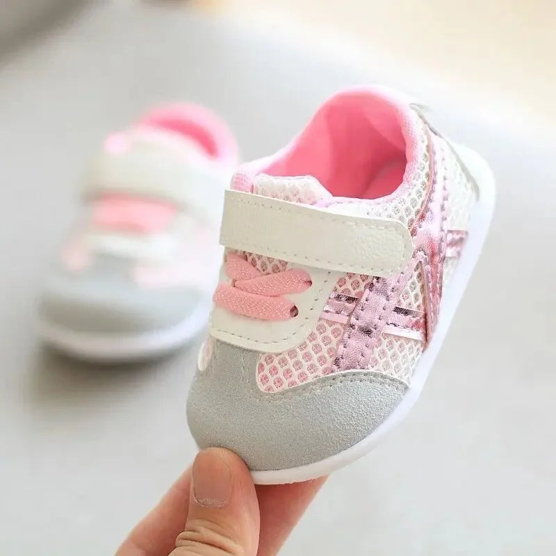 Baby Step Shoes Soft Bottom Anti-Slip 0-1 Year Old Toddler Learning to Walk White Sneakers Breathable Comfortable Infant Footwea